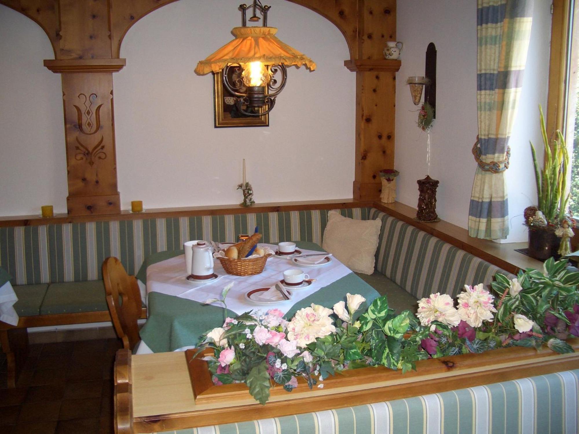 פוגן Gaestehaus Burgi מראה חיצוני תמונה
